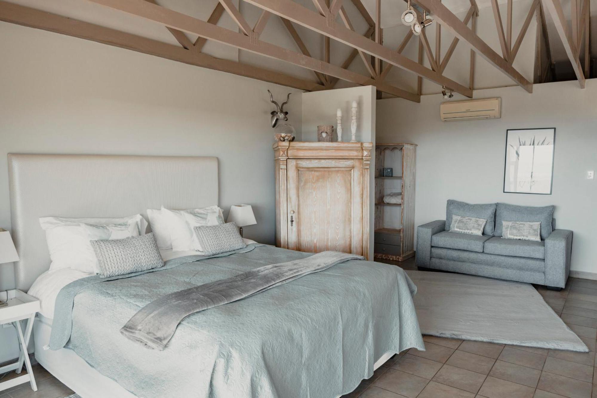The Ocean Bay Luxury Guesthouse Jeffreys Bay Exterior photo